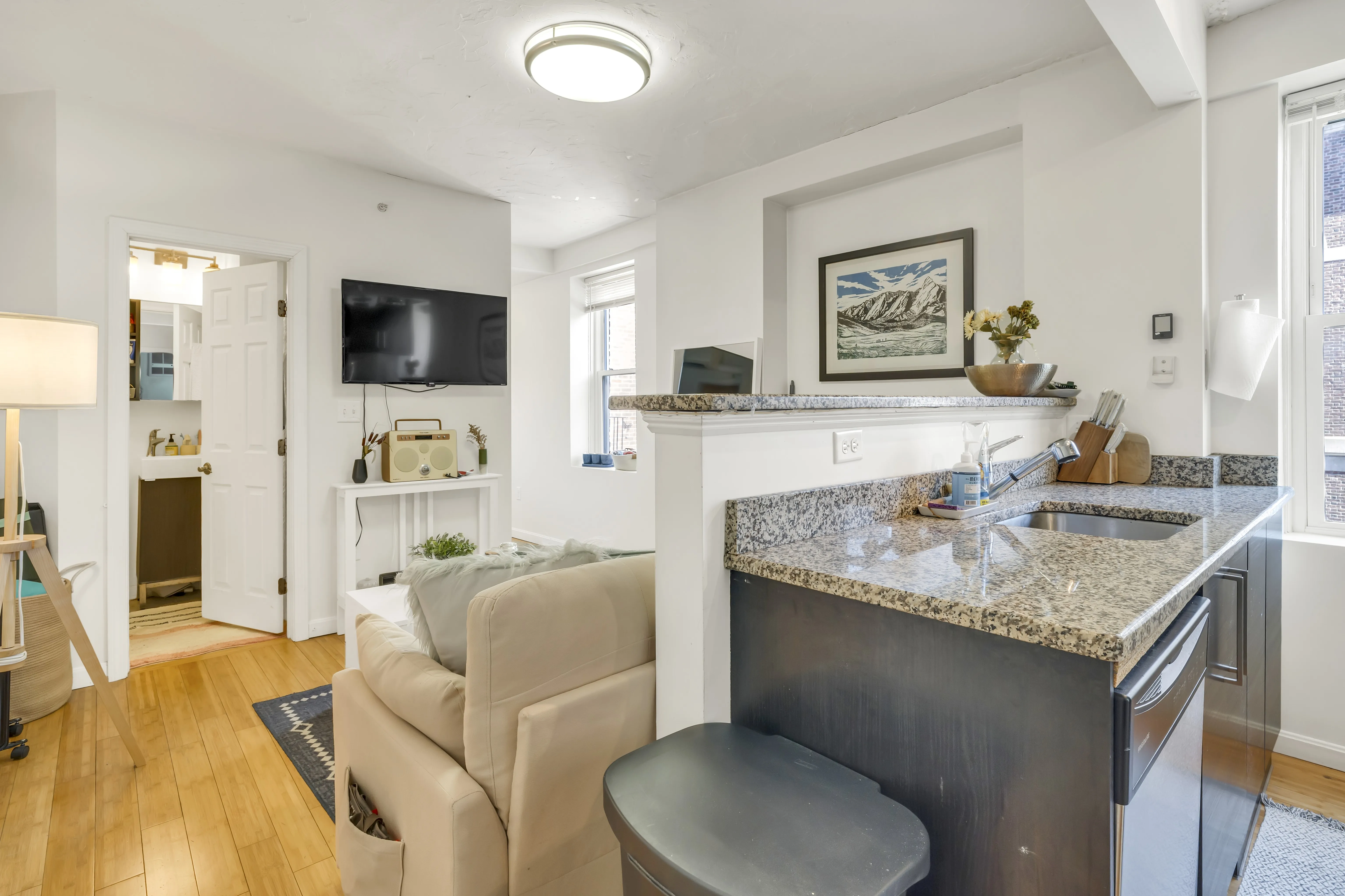 2 bed, 1 bath apartment for rent at 35 North Margin St Unit 4, North End — photo 12 of 16
