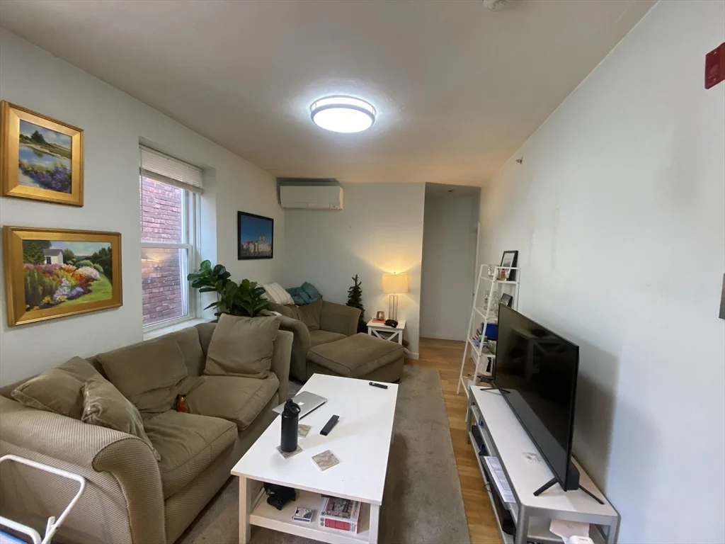2 bed, 1 bath apartment for rent at 35 North Margin St Unit 7, North End — photo 4 of 12