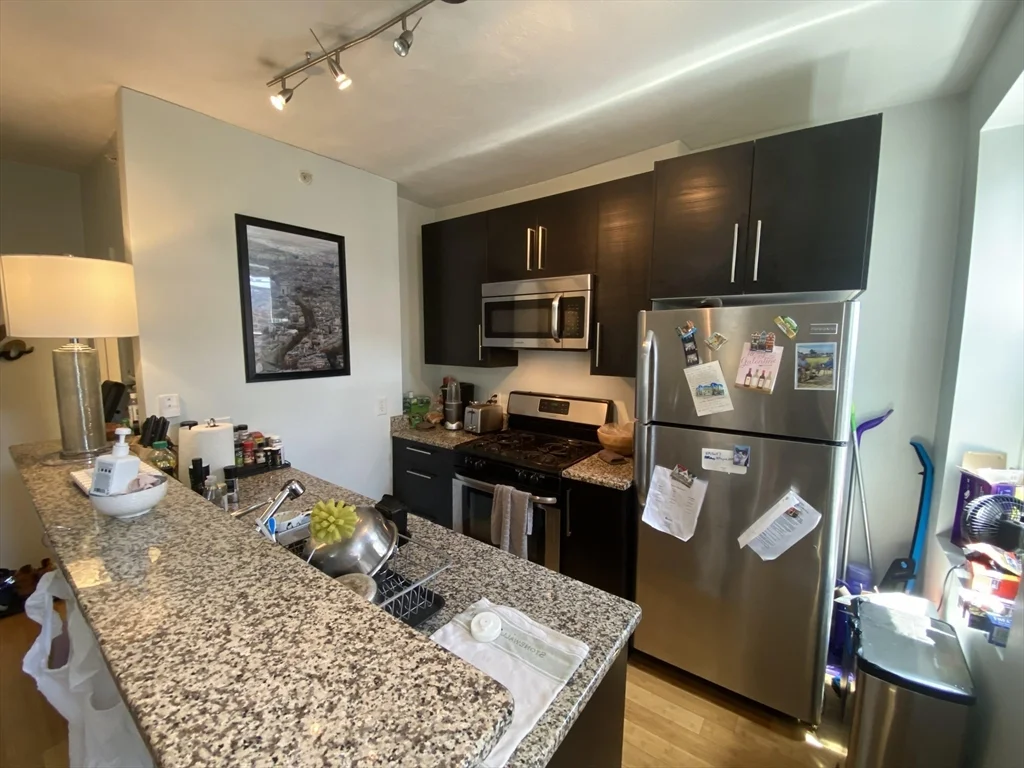 2 bed, 1 bath apartment for rent at 35 North Margin St Unit 7, North End — photo 6 of 12