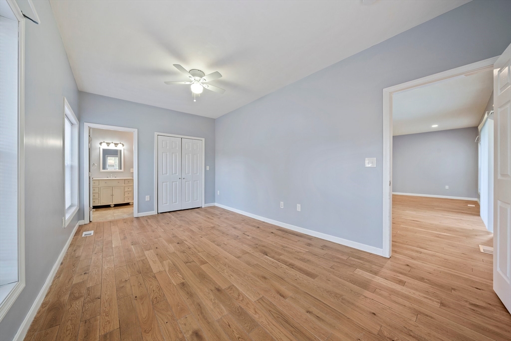 4 bed, 2 bath apartment for rent at 35 Norwood Unit A, Sharon — photo 11 of 20