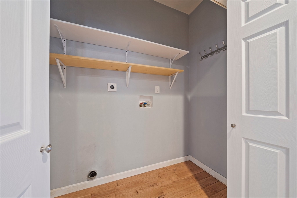 4 bed, 2 bath apartment for rent at 35 Norwood Unit A, Sharon — photo 17 of 20
