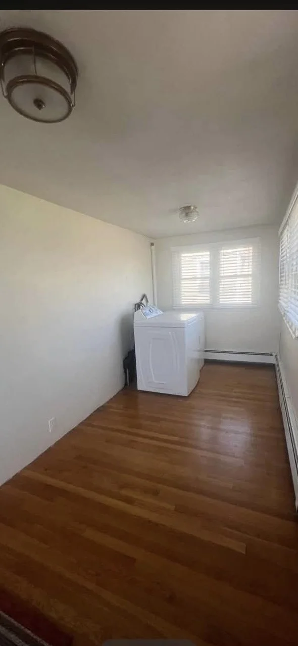 2 bed, 1 bath apartment for rent at 35 Ocean Dr, Scituate — photo 8 of 9