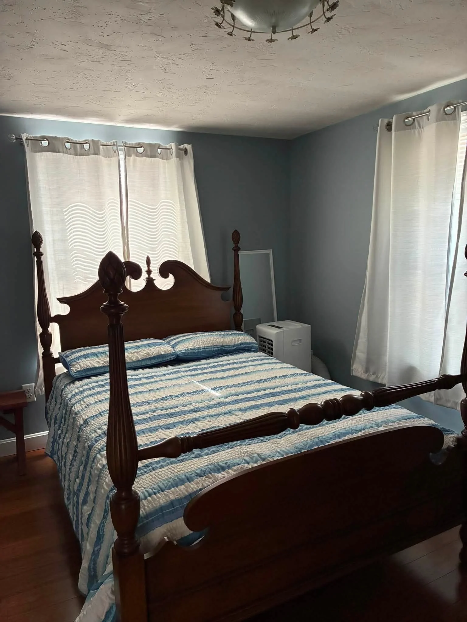2 bed, 1 bath apartment for rent at 35 Ocean Dr, Scituate — photo 3 of 9