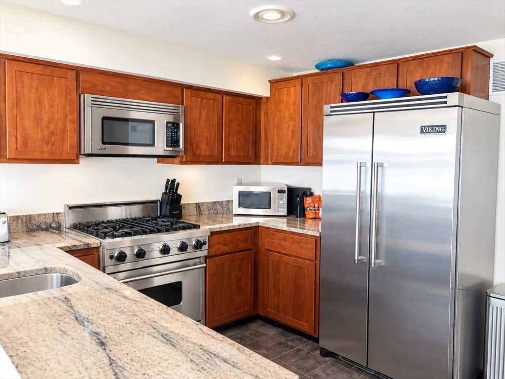 1 bed, 1 bath apartment for rent at 35 Oceanside Unit 35, Hull — photo 4 of 7
