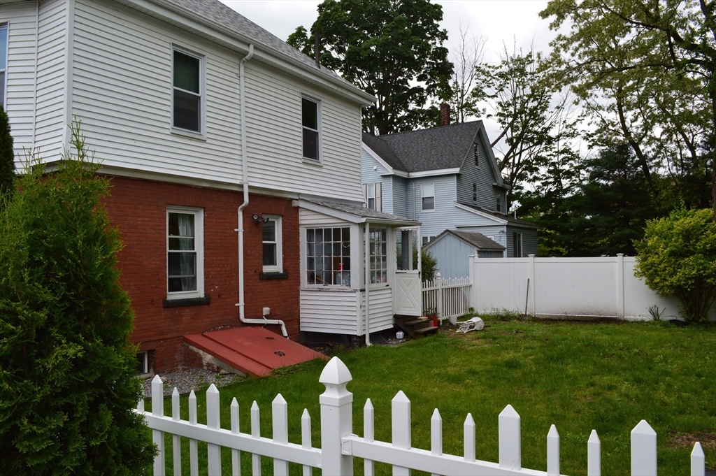 5 bed, 2 bath apartment for rent at 35 Oliver Unit 0, Framingham — photo 20 of 20