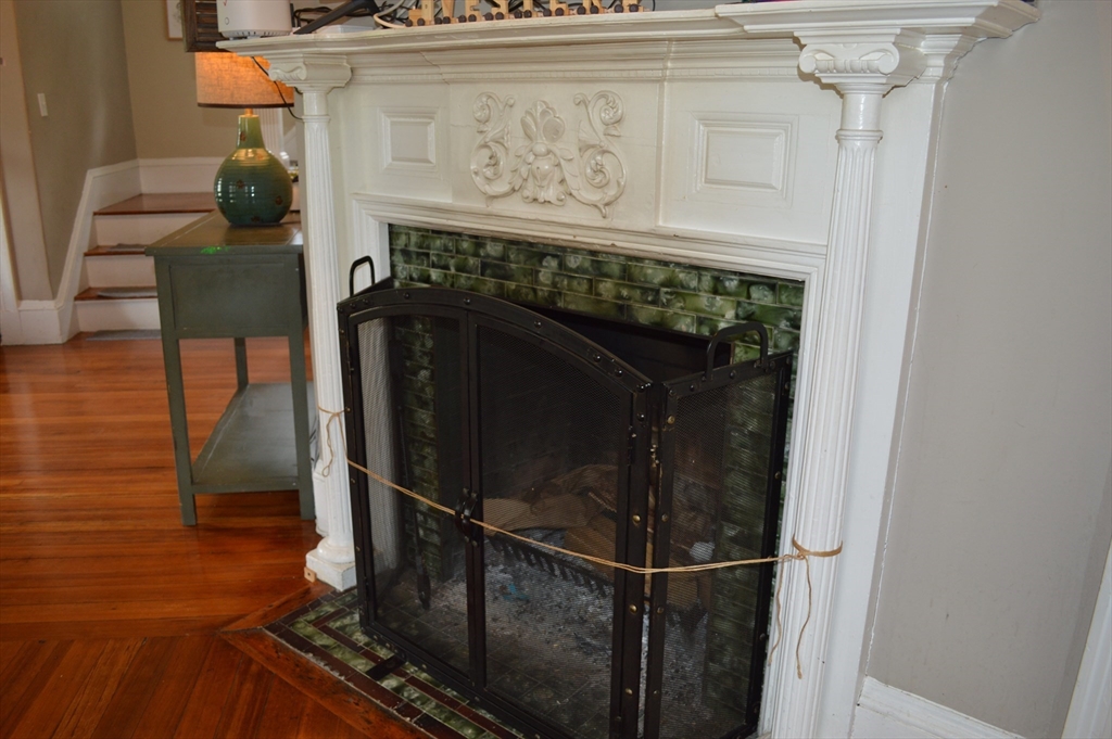 5 bed, 2 bath apartment for rent at 35 Oliver Unit 0, Framingham — photo 10 of 20