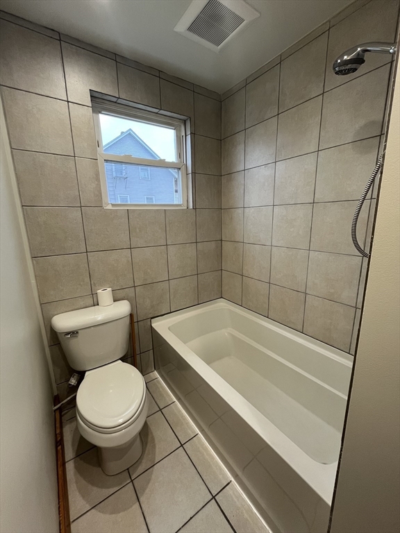3 bed, 1 bath apartment for rent at 35 Oxford St Unit 2, Fall River — photo 11 of 13