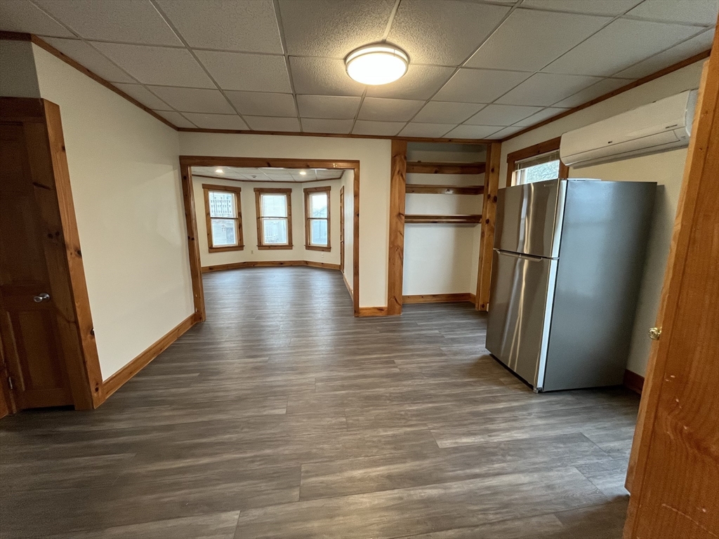 3 bed, 1 bath apartment for rent at 35 Oxford St Unit 2, Fall River — photo 1 of 13