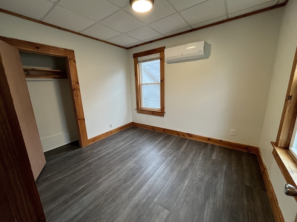 3 bed, 1 bath apartment for rent at 35 Oxford St Unit 2, Fall River — photo 9 of 13