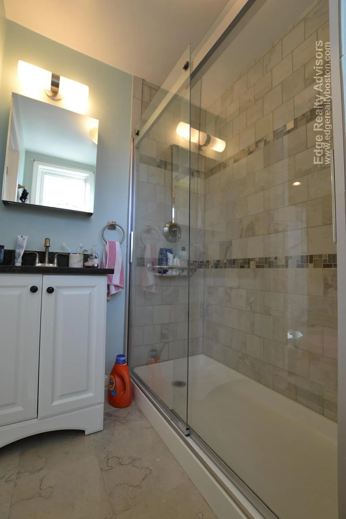 3 bed, 2 bath apartment for rent at 35 Palmer St Unit R, Banks Square — photo 7 of 14