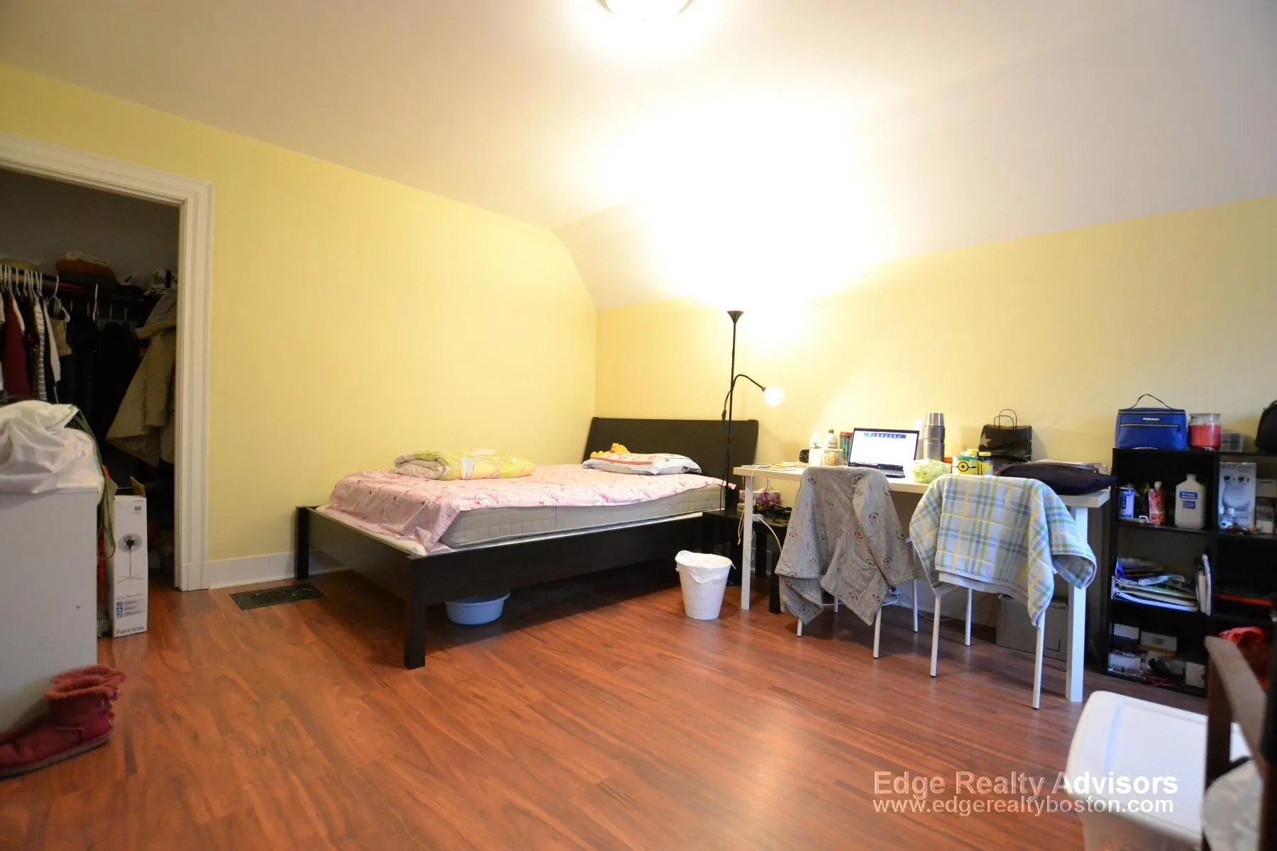 3 bed, 2 bath apartment for rent at 35 Palmer St Unit R, Banks Square — photo 14 of 14