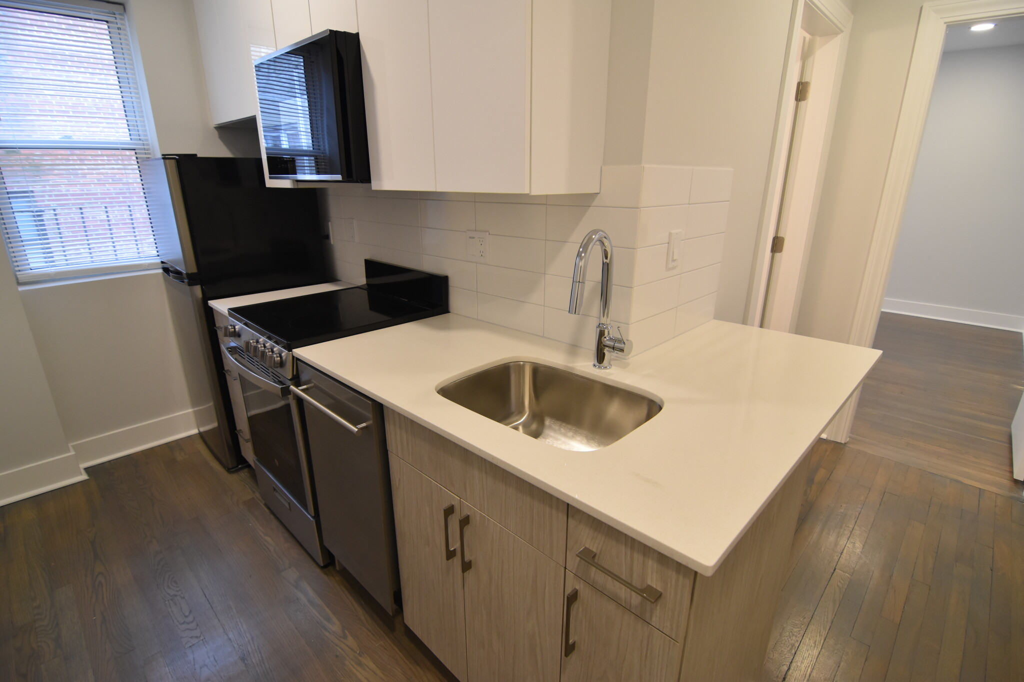 Studio bed, 1 bath apartment for rent at 35 Park Dr Unit 14, Fenway — photo 1 of 16