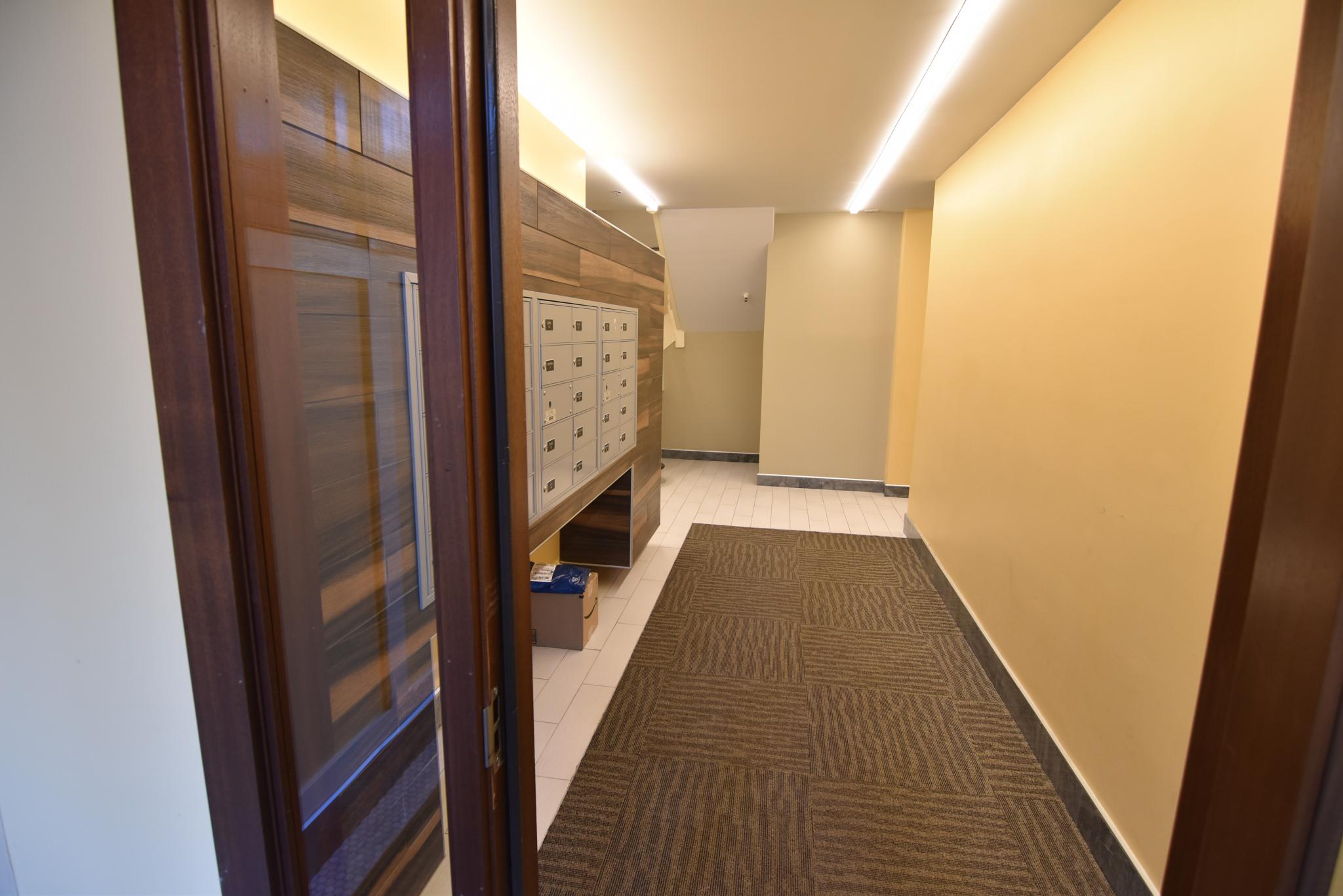 Studio bed, 1 bath apartment for rent at 35 Park Dr Unit 14, Fenway — photo 14 of 16