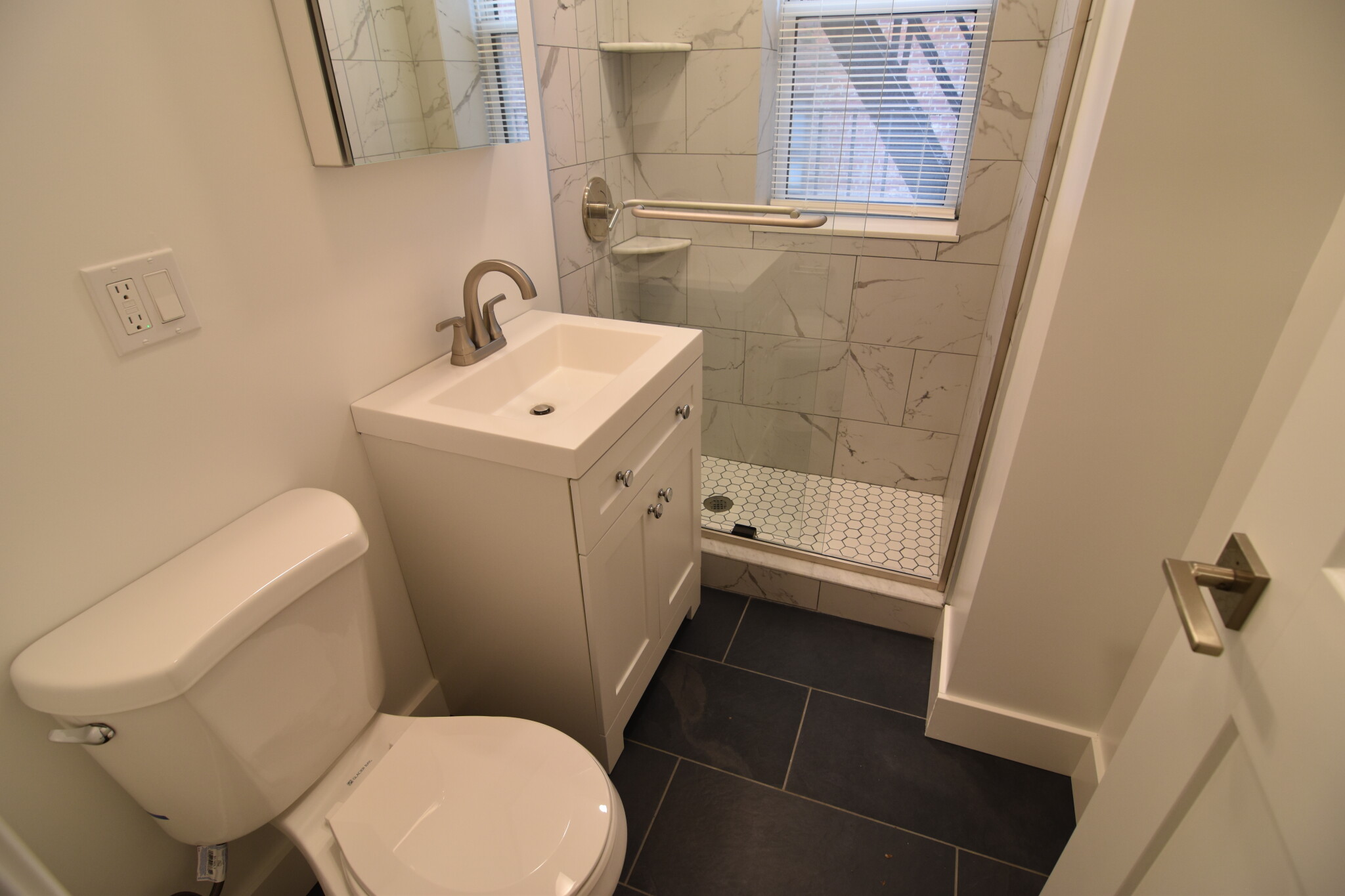 Studio bed, 1 bath apartment for rent at 35 Park Dr Unit 14, Fenway — photo 9 of 16