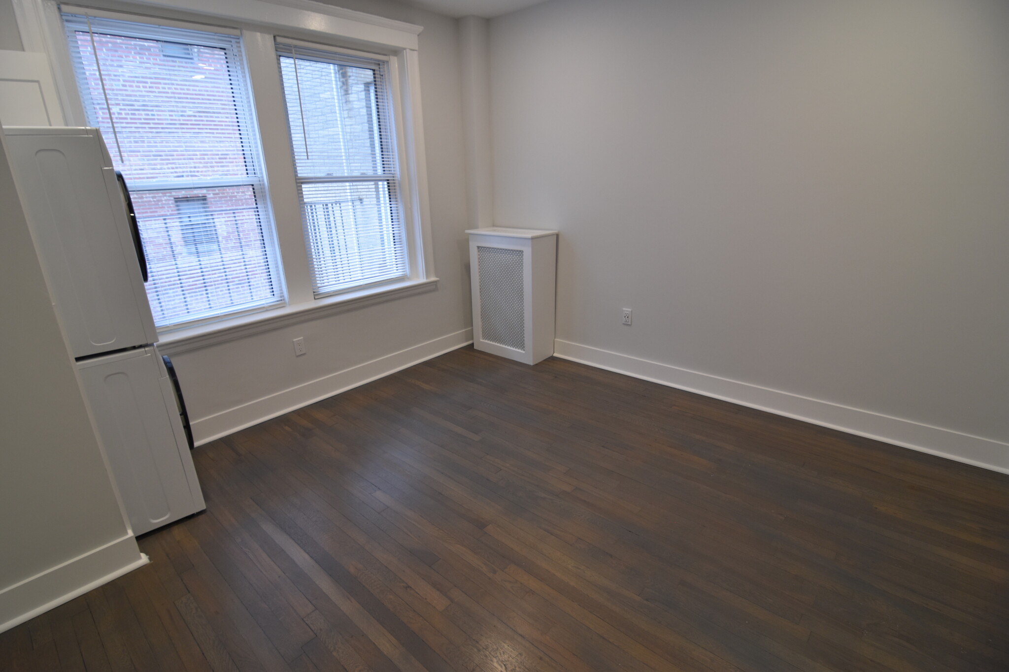 Studio bed, 1 bath apartment for rent at 35 Park Dr Unit 14, Fenway — photo 6 of 16