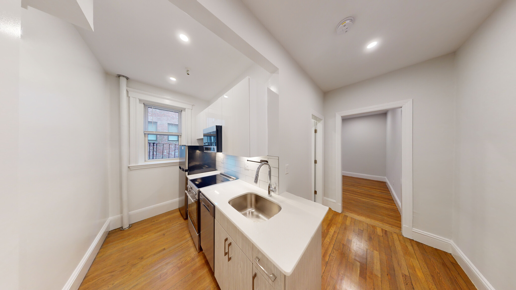 Studio bed, 1 bath apartment for rent at 35 Park Dr Unit 2, Fenway