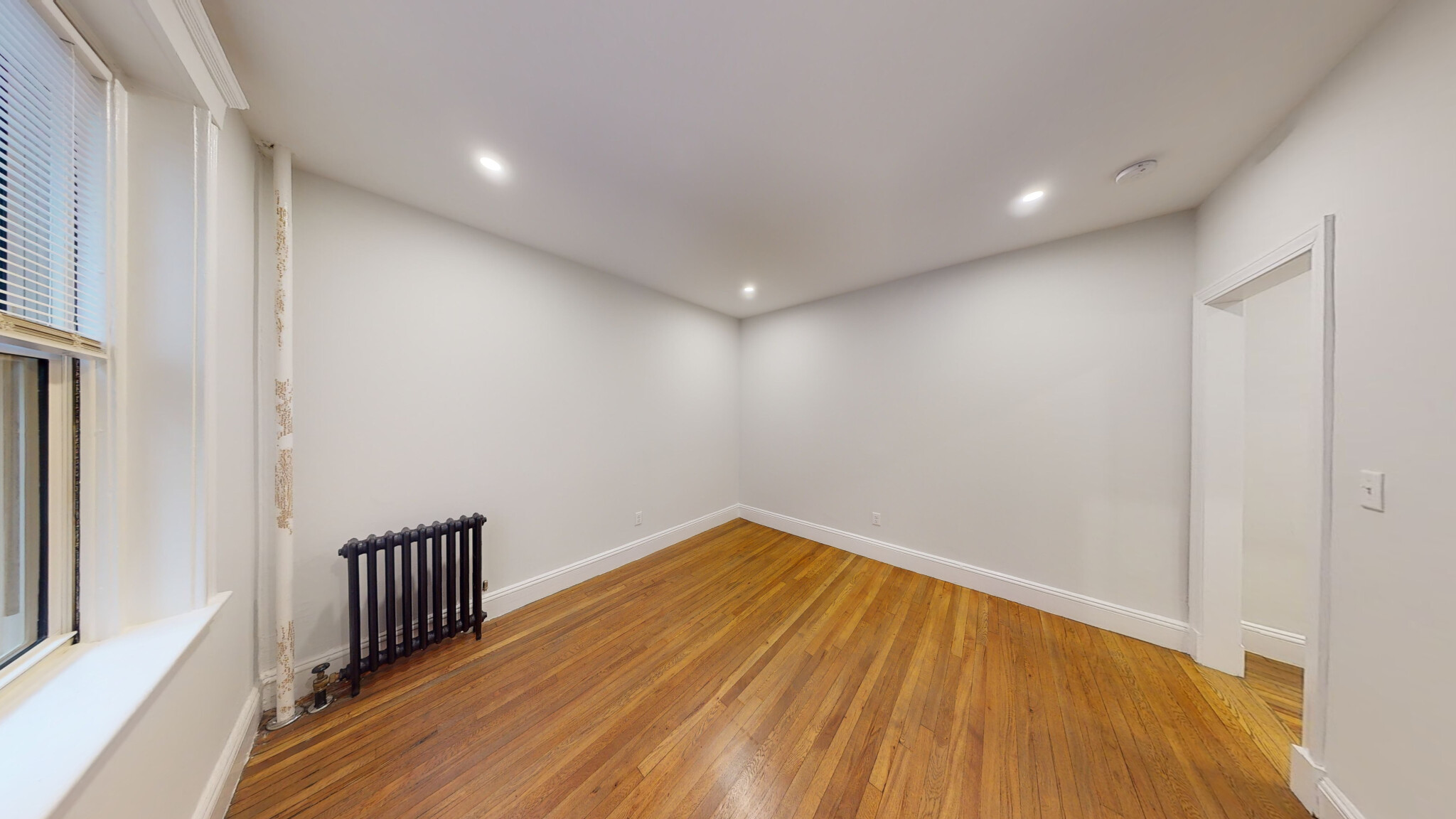 Studio bed, 1 bath apartment for rent at 35 Park Dr Unit 2, Fenway — photo 5 of 13