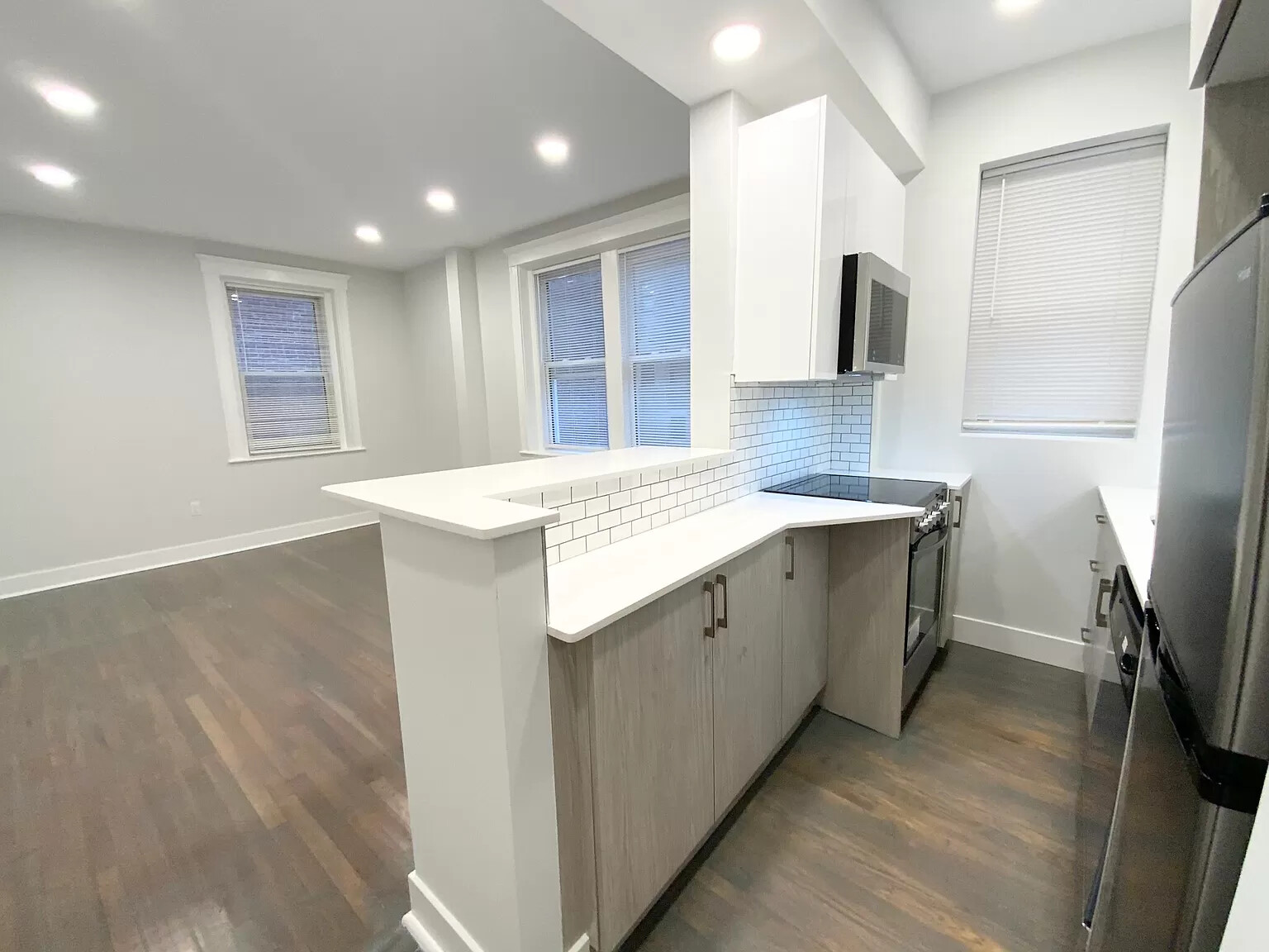 Studio bed, 1 bath apartment for rent at 35 Park Dr Unit 3, Fenway