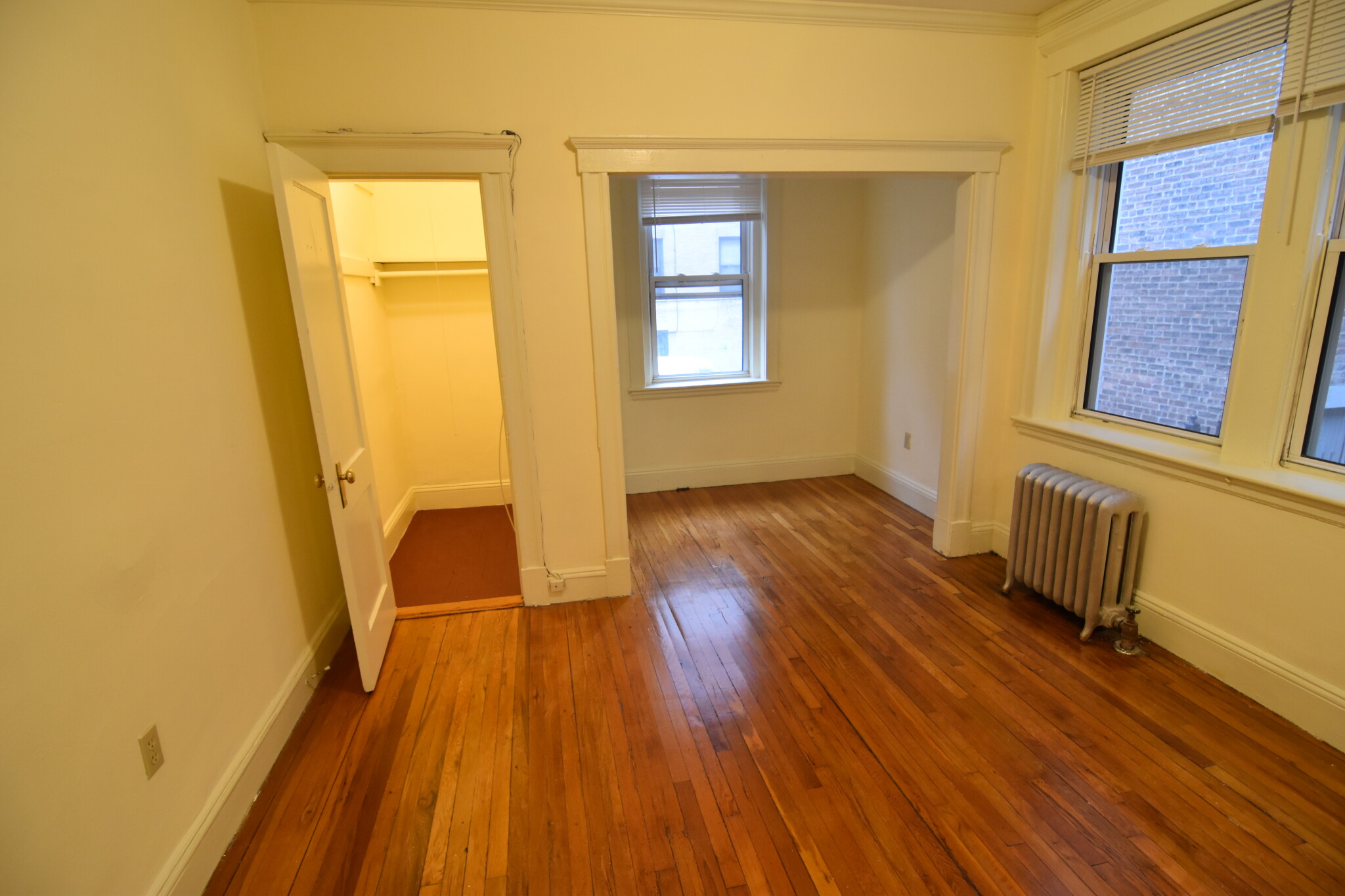 Studio bed, 1 bath apartment for rent at 35 Park Dr Unit 4, Fenway — photo 2 of 11