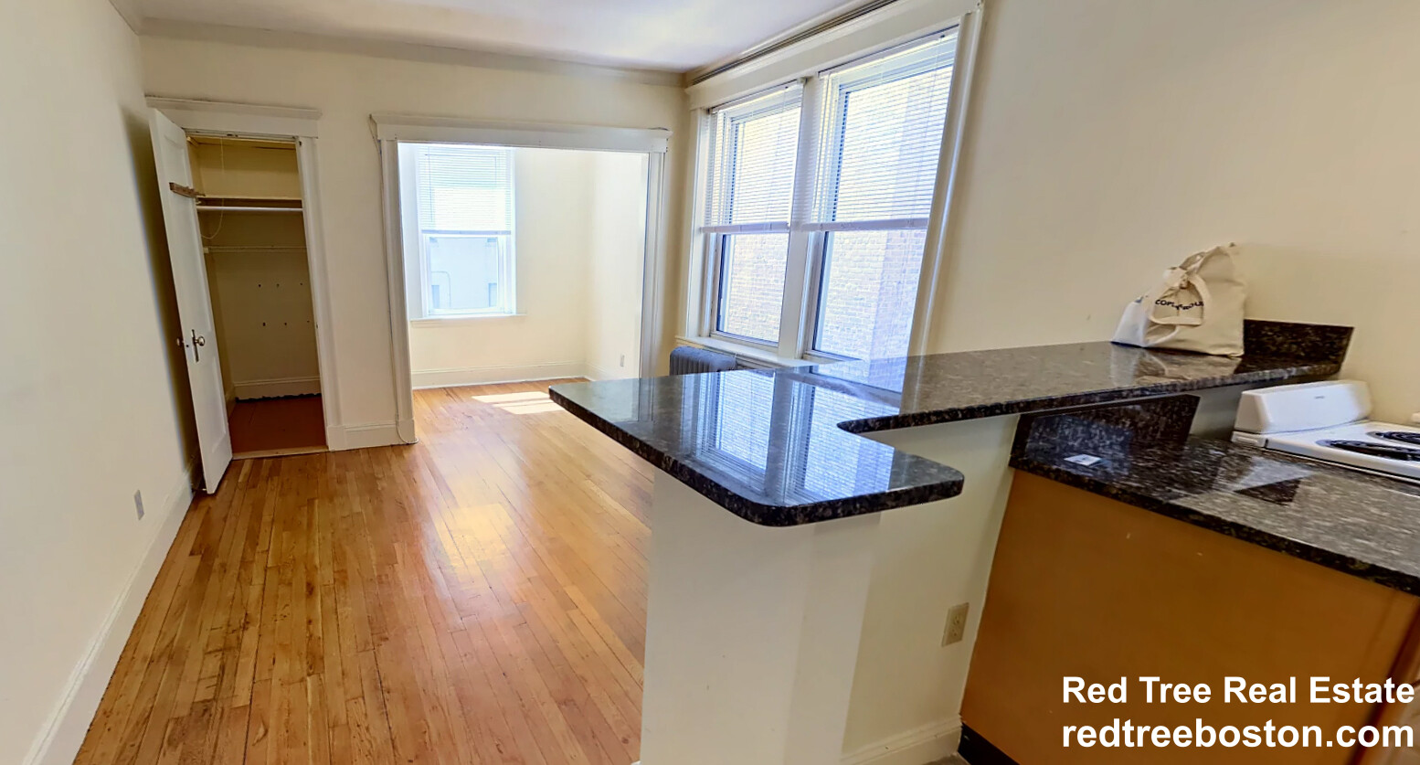 Studio bed, 1 bath apartment for rent at 35 Park Dr Unit 9, Fenway