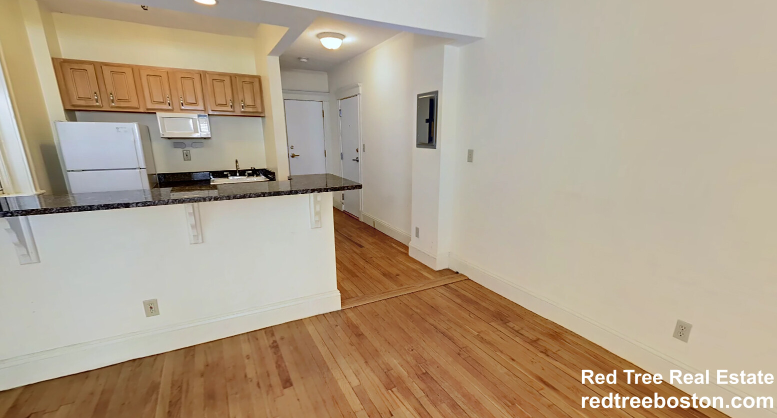 Studio bed, 1 bath apartment for rent at 35 Park Dr Unit 9, Fenway — photo 3 of 6