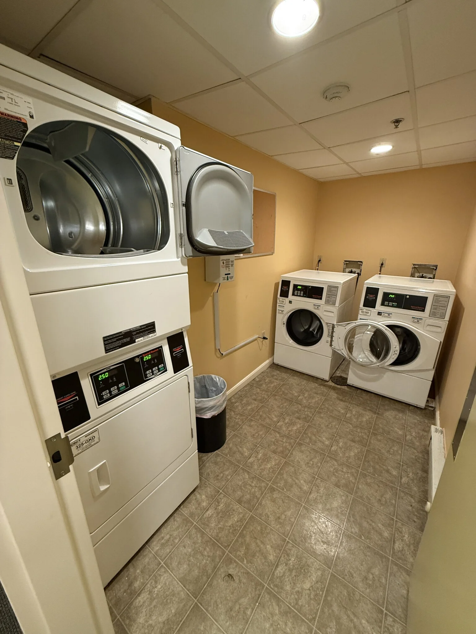 Studio bed, 1 bath apartment for rent at 35 Park Dr Unit U4, Fenway