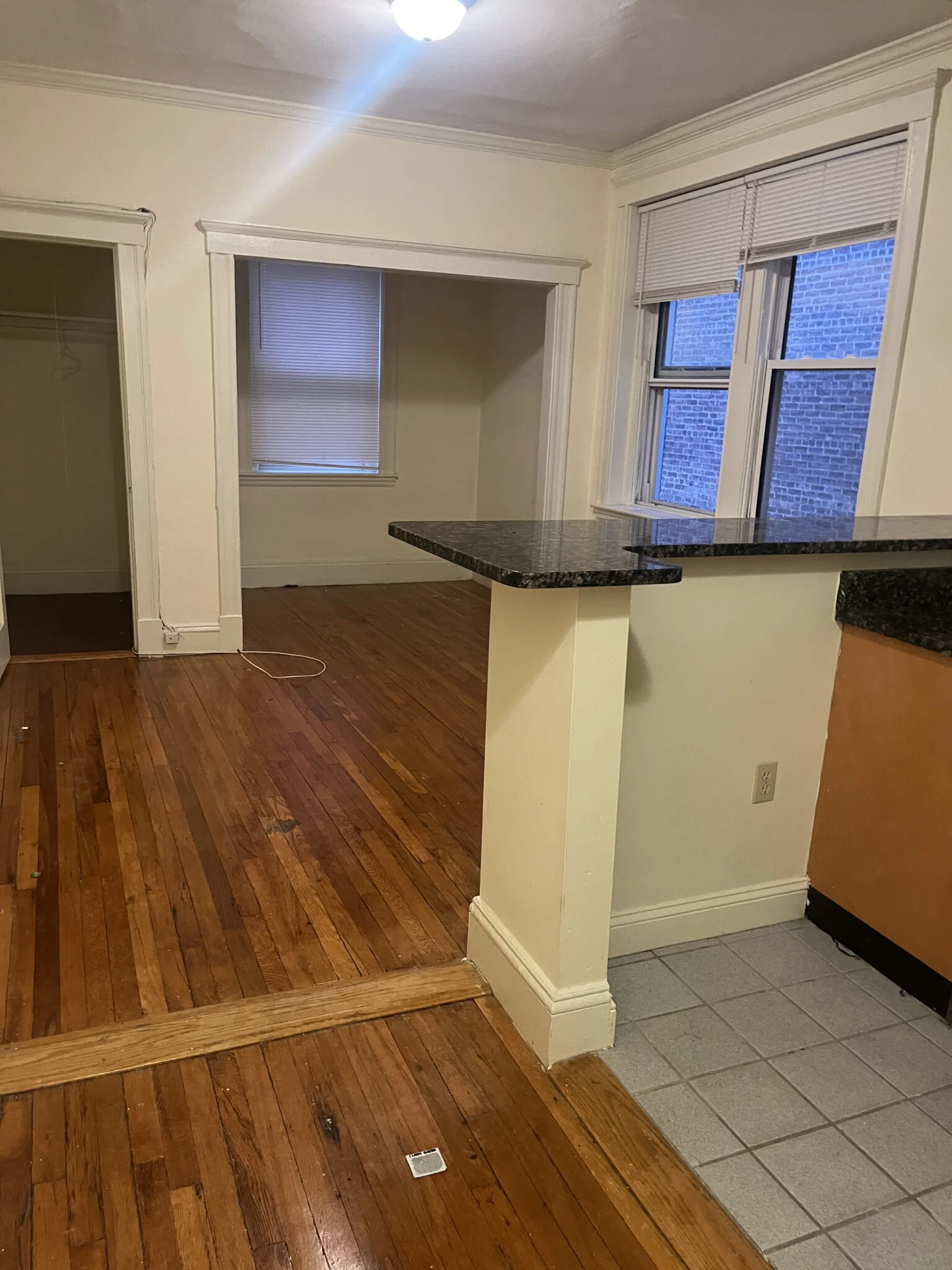 Studio bed, 1 bath apartment for rent at 35 Park Dr Unit U4, Fenway — photo 3 of 10