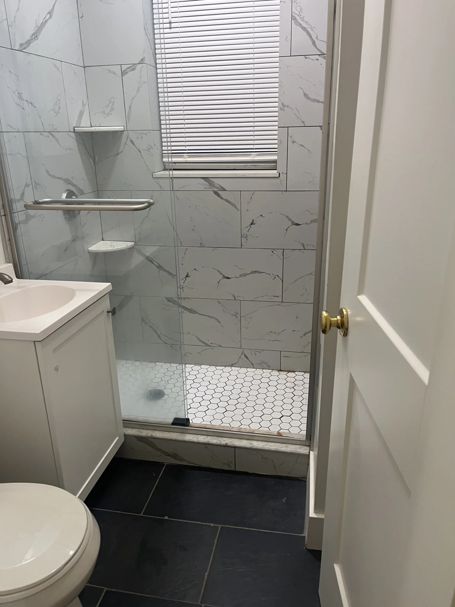 Studio bed, 1 bath apartment for rent at 35 Park Dr Unit U4, Fenway — photo 9 of 10