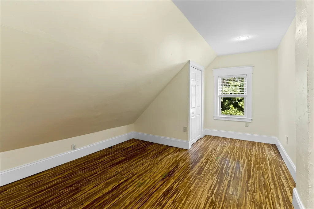 4 bed, 1 bath apartment for rent at 35 Payne Unit 2, Quincy — photo 13 of 25