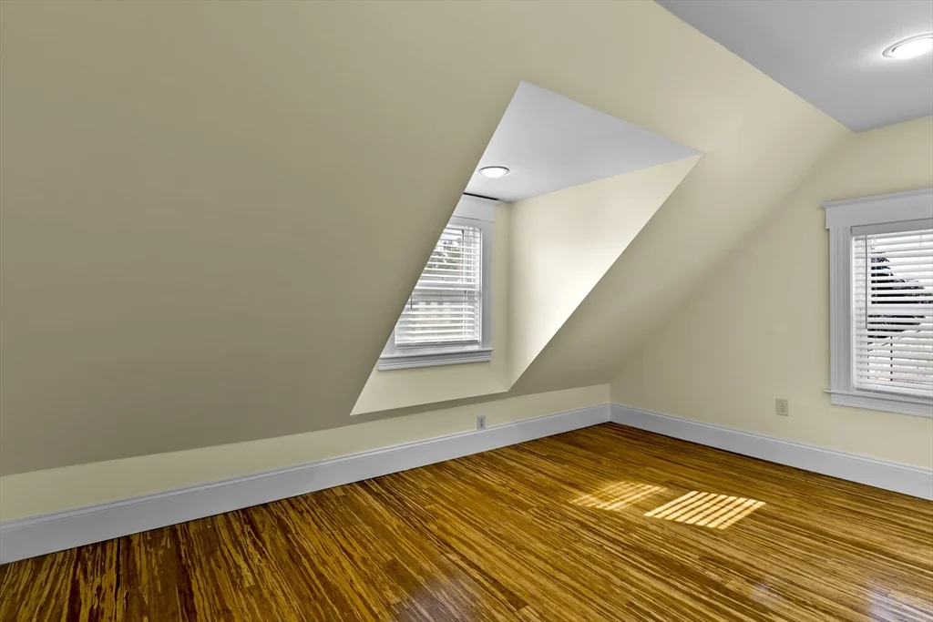 4 bed, 1 bath apartment for rent at 35 Payne Unit 2, Quincy — photo 17 of 25
