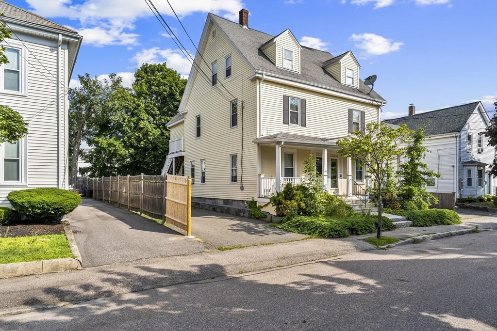 4 bed, 1 bath apartment for rent at 35 Payne Unit 2, Quincy — photo 21 of 25