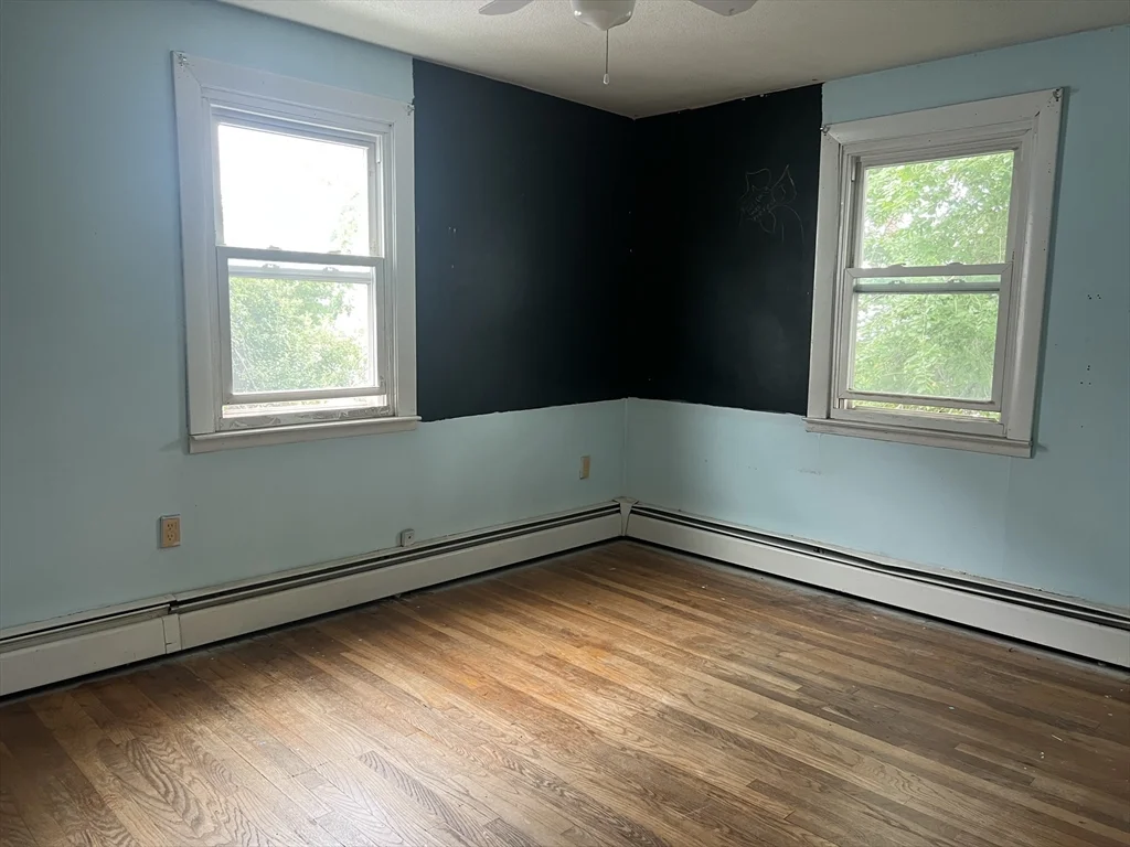 2 bed, 1 bath apartment for rent at 35 Pearl Ave Unit 2, Winthrop — photo 5 of 11