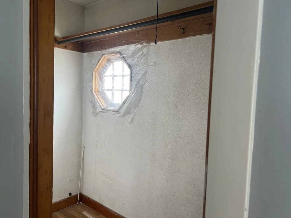 2 bed, 1 bath apartment for rent at 35 Pearl Ave Unit 2, Winthrop — photo 7 of 11