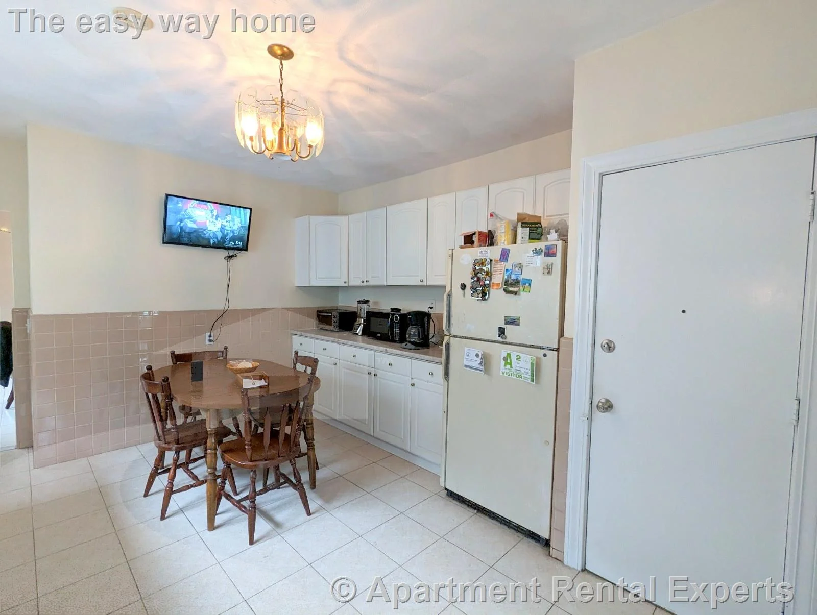 4 bed, 2 bath apartment for rent at 35 Pearson Rd Unit 2, Davis Square — photo 3 of 31