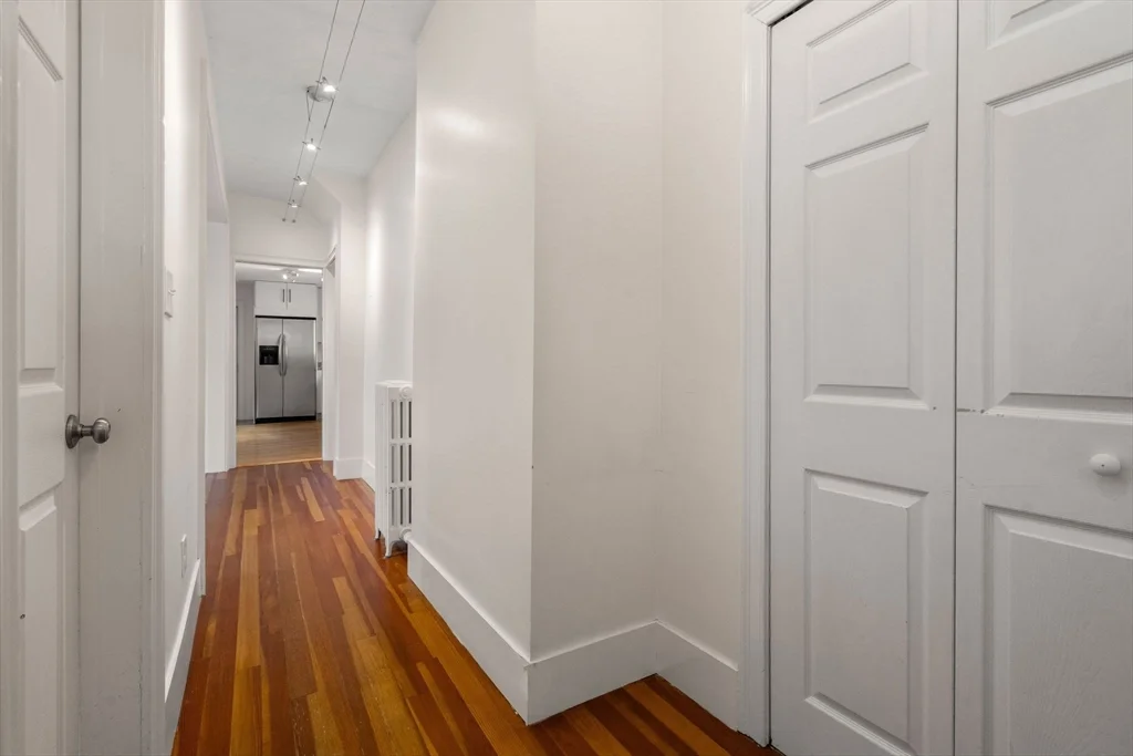 2 bed, 2 bath apartment for rent at 35 Perkins St Unit 1, Winthrop Beach — photo 8 of 20