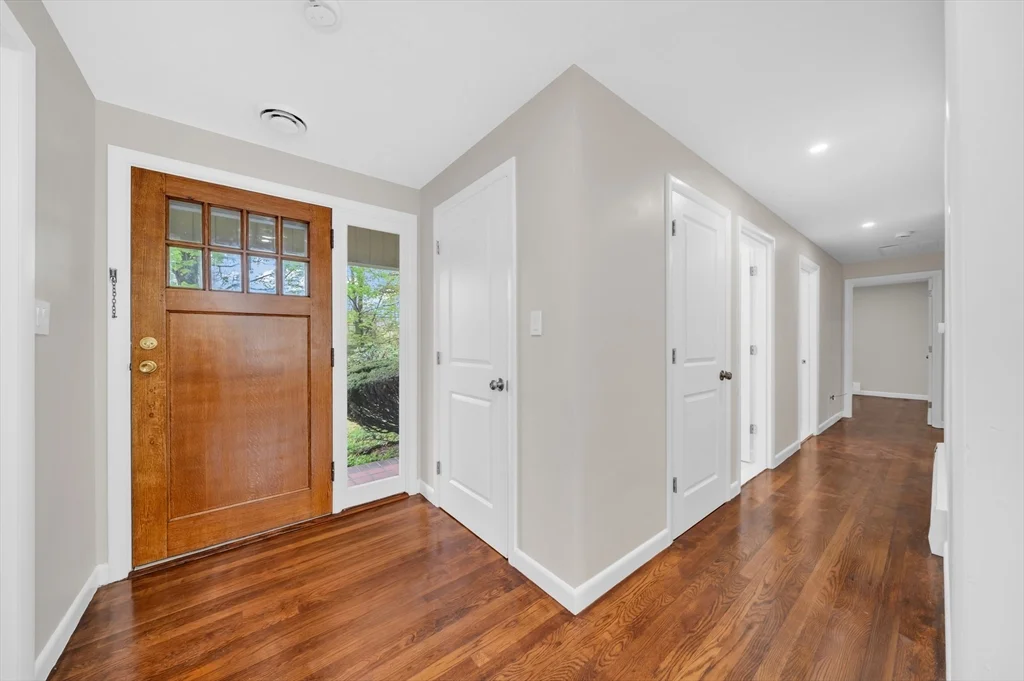 3 bed, 1 bath apartment for rent at 35 Peters St Unit 1, North Andover — photo 13 of 26