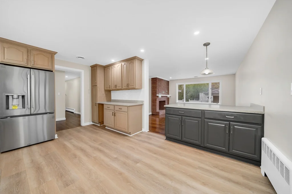3 bed, 1 bath apartment for rent at 35 Peters St Unit 1, North Andover — photo 6 of 26