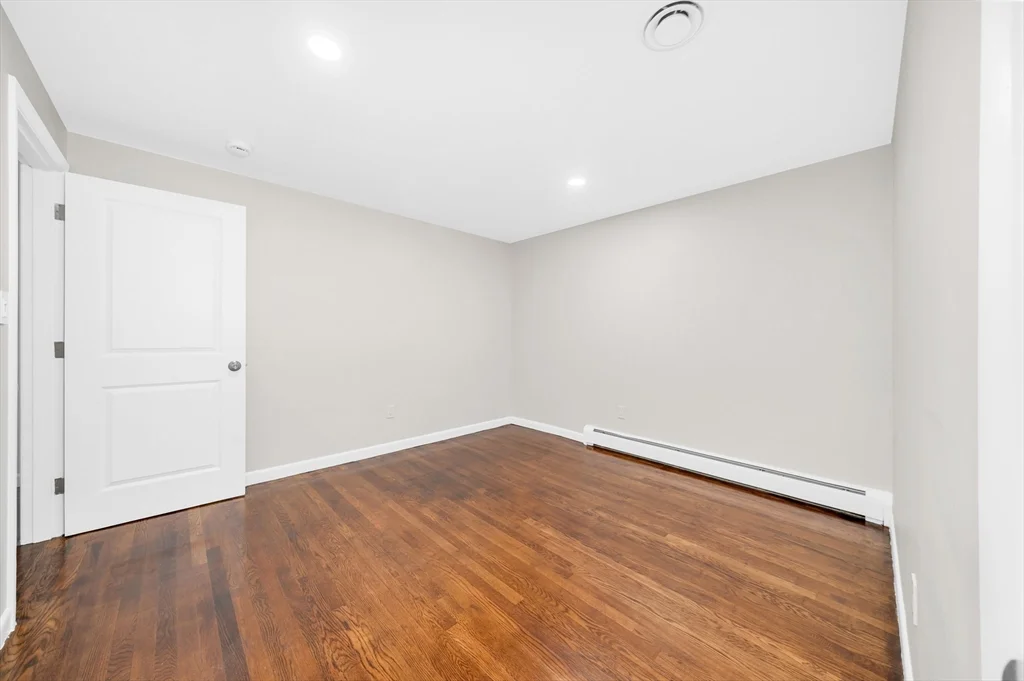 3 bed, 1 bath apartment for rent at 35 Peters St Unit 1, North Andover — photo 18 of 26