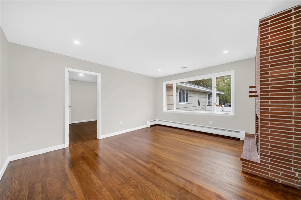 3 bed, 1 bath apartment for rent at 35 Peters St Unit 1, North Andover — photo 11 of 26