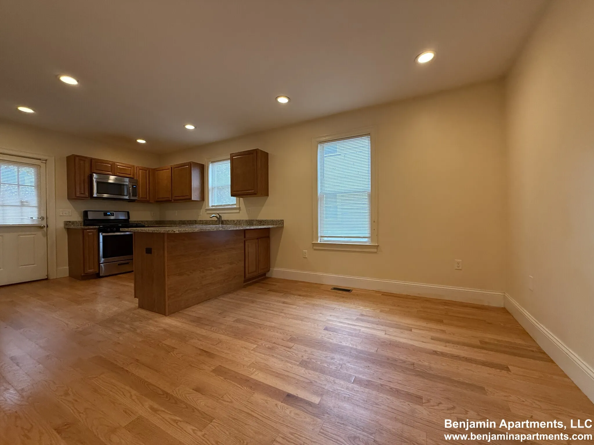 4 bed, 2 bath apartment for rent at 35 Pratt St Unit 1B, Allston