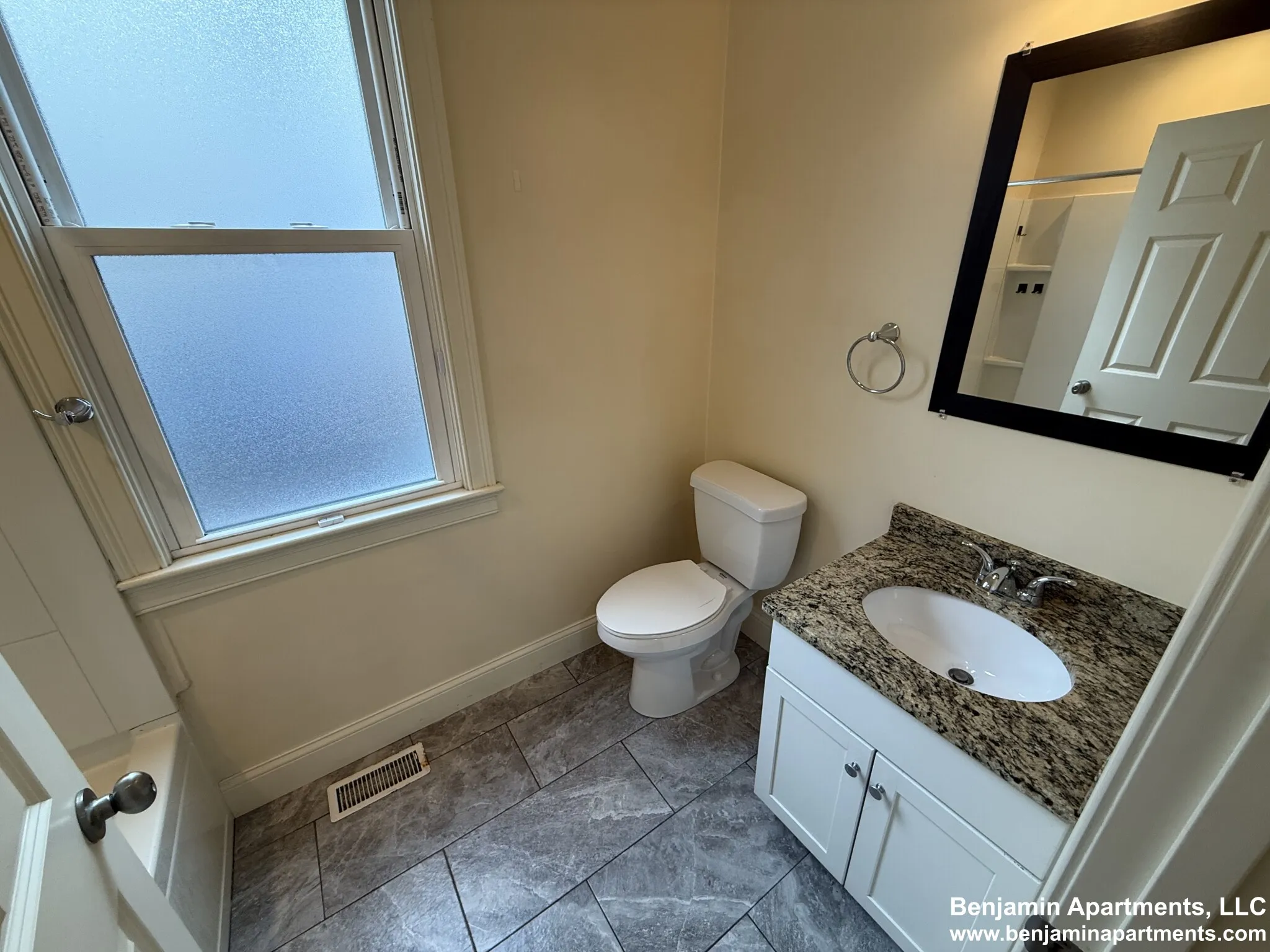 4 bed, 2 bath apartment for rent at 35 Pratt St Unit 1B, Allston — photo 15 of 20