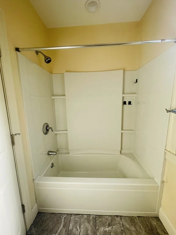 4 bed, 2 bath apartment for rent at 35 Pratt St Unit 1R, Allston — photo 5 of 9
