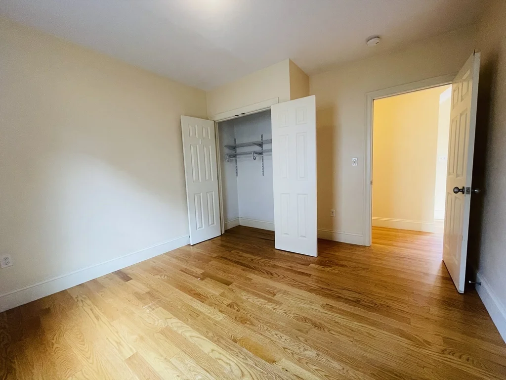 4 bed, 2 bath apartment for rent at 35 Pratt St Unit 1R, Allston — photo 7 of 9