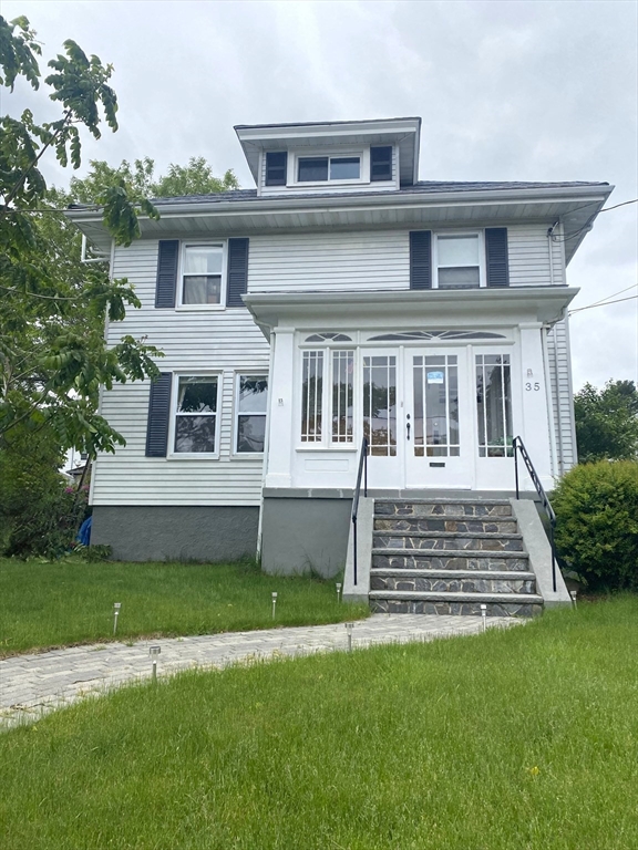 4 bed, 1 bath apartment for rent at 35 Reedsdale Rd, Milton — photo 1 of 41