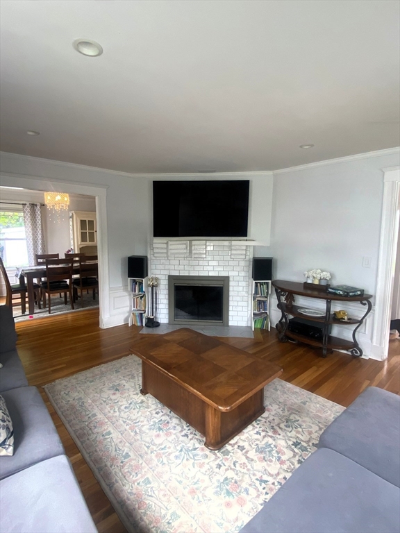 4 bed, 1 bath apartment for rent at 35 Reedsdale Rd, Milton — photo 17 of 41