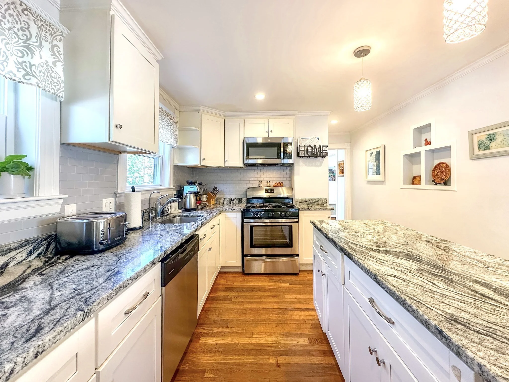 4 bed, 1 bath apartment for rent at 35 Reedsdale Rd Unit 35, Milton — photo 20 of 37