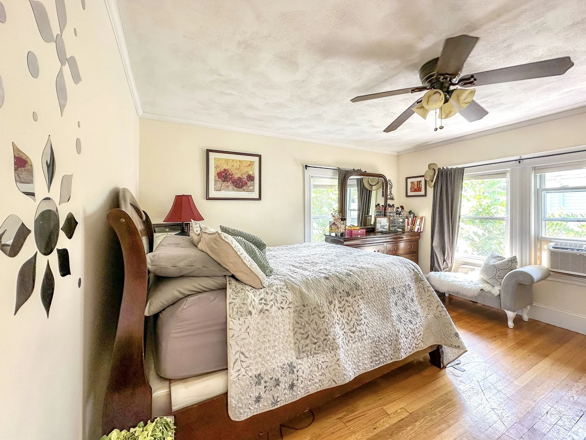 4 bed, 1 bath apartment for rent at 35 Reedsdale Rd Unit 35, Milton — photo 24 of 37