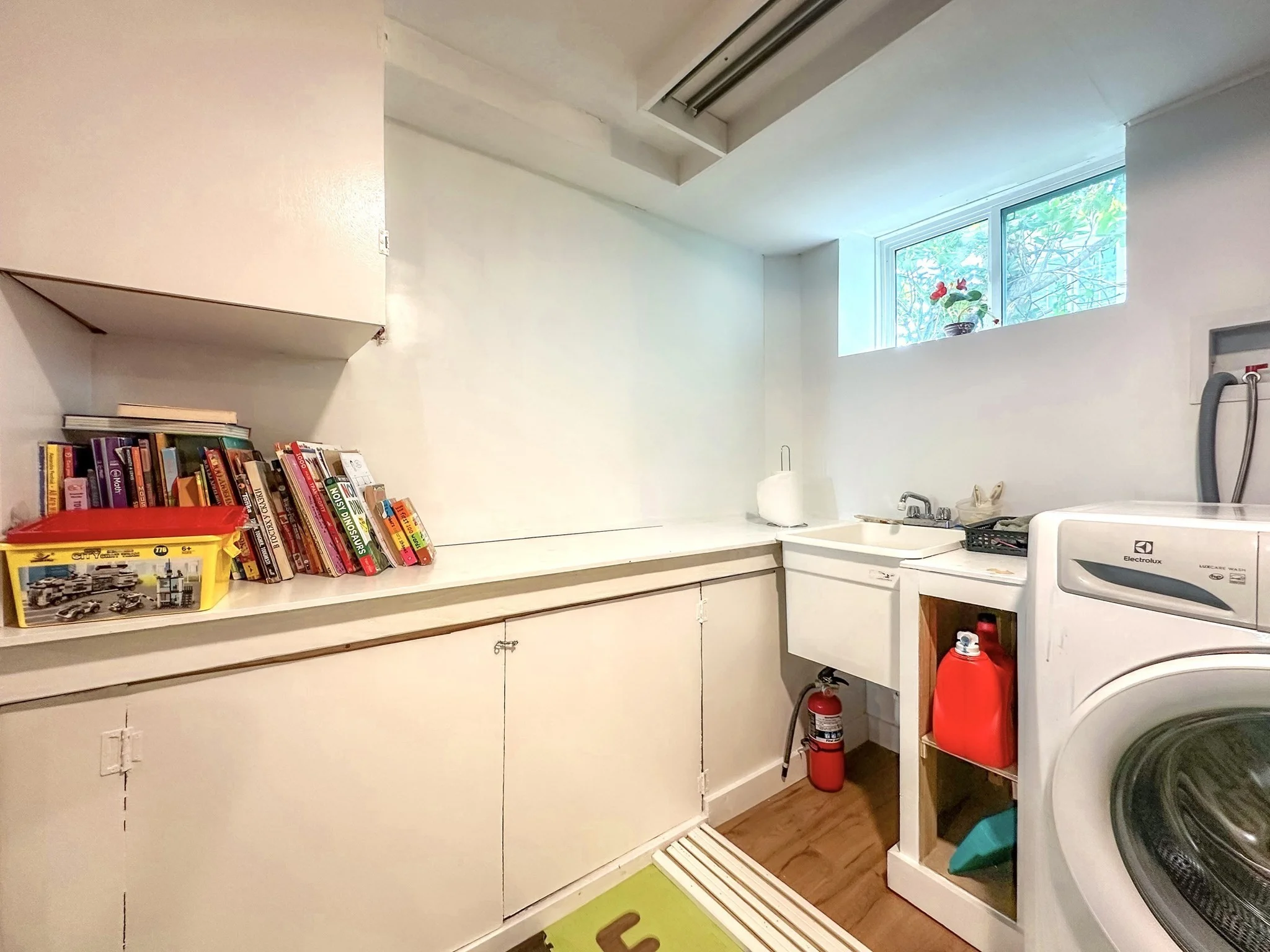 4 bed, 1 bath apartment for rent at 35 Reedsdale Rd Unit 35, Milton — photo 36 of 37