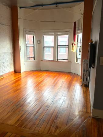 3 bed, 1 bath apartment for rent at 35 Revere St Unit 5, Beacon Hill — photo 8 of 12