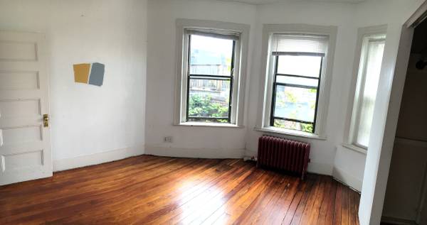 3 bed, 1 bath apartment for rent at 35 Revere St Unit 5, Beacon Hill — photo 3 of 12